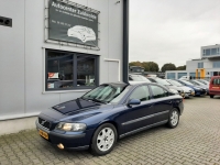 Volvo S60 2.4 Edition clima cruise half leer lmv apk 7-2025