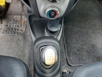 Toyota Yaris 1.3 VVTi Sol airco cv nap apk 10-2025 nw model